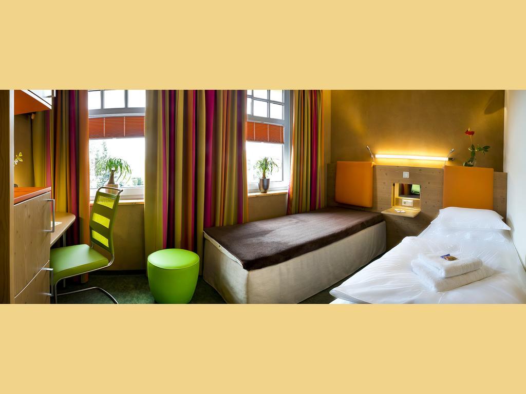 Sonn'Idyll Hotel & Saunalandschaft Rathenow Exterior photo