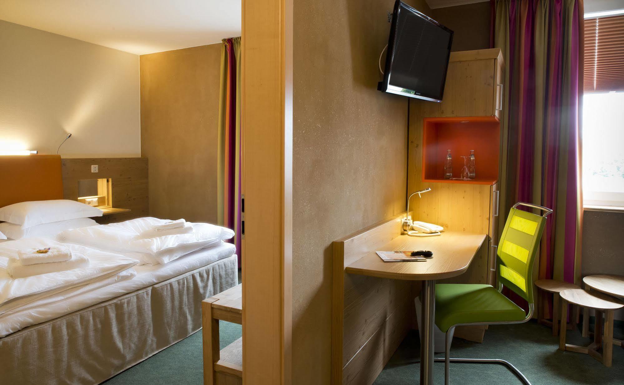 Sonn'Idyll Hotel & Saunalandschaft Rathenow Exterior photo